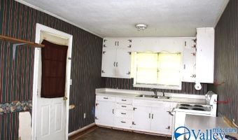 8198- A Brindlee Mountain Pkwy, Arab, AL 35016