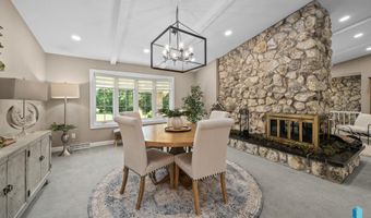 48156 268th St, Brandon, SD 57005