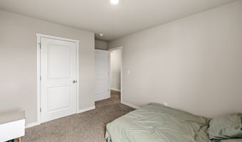 605 Ellis Cir, Adel, IA 50003