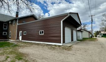 802 7th St, Britton, SD 57430
