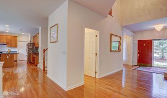 88 Vanderveer Dr, Basking Ridge, NJ 07920