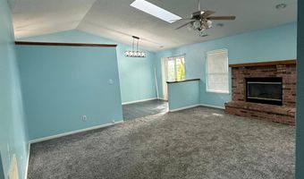 892 Millbrook Dr, Avon, IN 46123