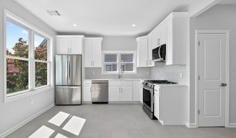 204 KENNEDY Blvd, Bayonne, NJ 07002