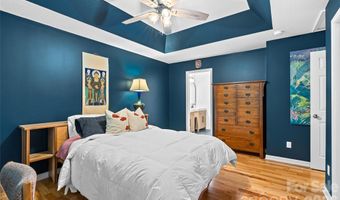 102 Iris St, Asheville, NC 28803