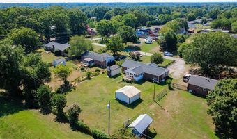 215 Scenic Cir, Boiling Springs, SC 29316