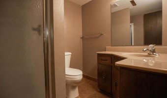 931 E Oak St, Algona, IA 50511