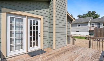 2325 E 40th Ct, Des Moines, IA 50317