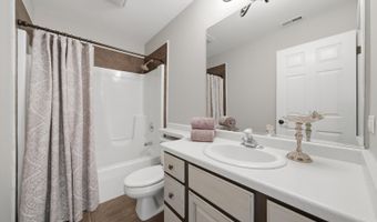 23855 W Sarah Ct, Antioch, IL 60002