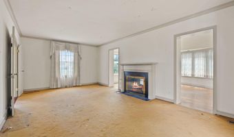 3246 N ABINGDON St, Arlington, VA 22207