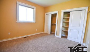 155 N 1st St W, Cowley, WY 82420