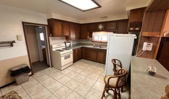 402 Aspen Ave, Carrizozo, NM 88301