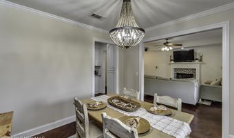 128 W Pinebrook Dr, Brandon, MS 39047