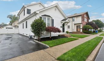 15 5th Ave, Avenel, NJ 07001