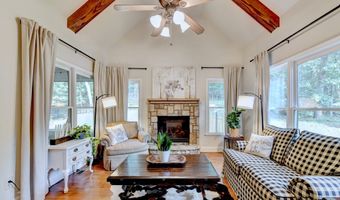 1349 Woodtrace Ln, Auburn, GA 30011