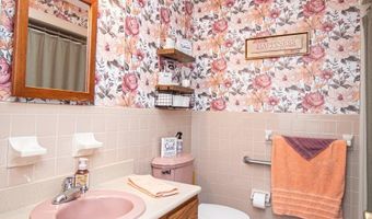 1220 Neptune Ave, Beachwood, NJ 08722
