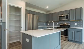 2860 Pilgrim Dr SW, Altoona, IA 50009
