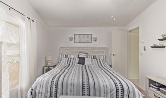 450 W SUNWEST Dr 156, Casa Grande, AZ 85122