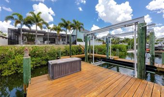 1116 KINGFISH Pl, Apollo Beach, FL 33572