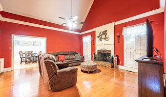 2714 Dover Ln, Albany, GA 31721