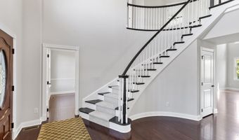 1840 Tapadera Dr, Ann Arbor, MI 48103