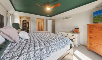926 8th Ave NW, Altoona, IA 50009