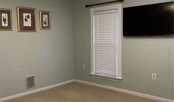 1926 Walnut Blvd, Ashtabula, OH 44004