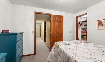 2014 Jonathan St, Kendallville, IN 46755