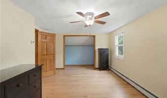 21 Portland St, Lincoln, RI 02838