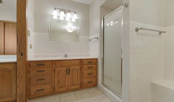 39081 N Sheridan Rd, Antioch, IL 60002