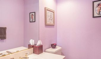 2016 Stonefield Ln, Santa Rosa, CA 95403