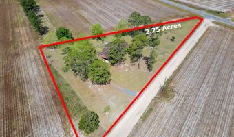 68 Smart Rd, Baxley, GA 31513