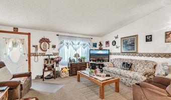 824 OWL CREEK Ave, Cheyenne, WY 82007