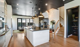 43404 FIFEVILLE Sq, Ashburn, VA 20148