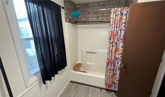 401 W Chestnut St, Archie, MO 64725