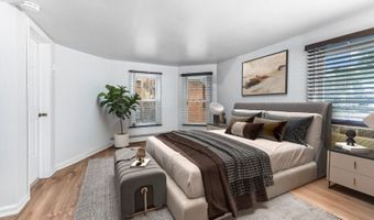 67 Elm St, Andover, NJ 07801