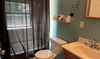 46 Queensland Rd, Billerica, MA 01862