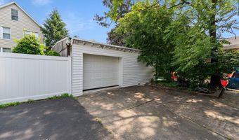 127 W 51ST St, Bayonne, NJ 07002