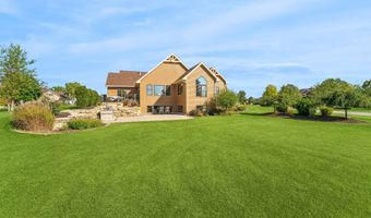 5039 W RED BARN Ct, Appleton, WI 54913