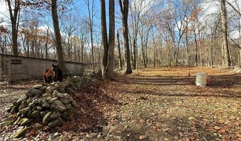 550 Twin Brook Ln, Coventry, RI 02816