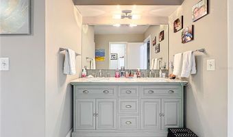 404 BROADVIEW Ave, Altamonte Springs, FL 32701
