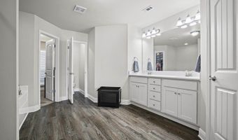 6236 Emerald Lake Dr, Biloxi, MS 39532