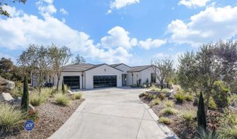 588 Twin Country Ln, Fallbrook, CA 92028