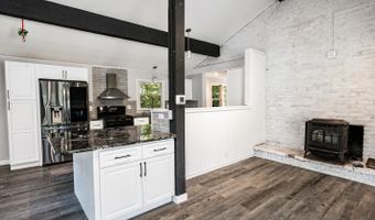 98 Fairy Dell Rd, Clinton, CT 06413