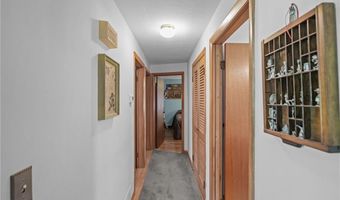 26 Lloyd Dr, Coventry, RI 02816