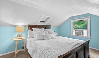 28 Alton Ave, Cumberland, RI 02864