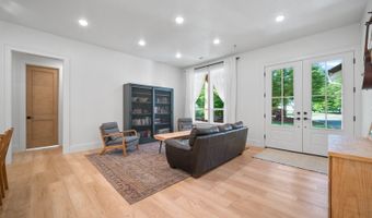 305 FIR Rd, Ariel, WA 98603