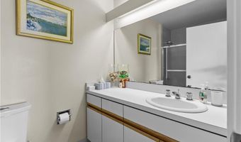 157 Harrison Ave 15, Newport, RI 02840