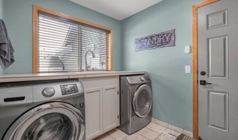 867 160th Ln NW, Andover, MN 55304