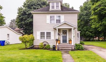 12 Clarendon St, Albion, NY 14411