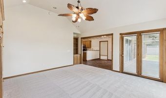 506 Fieldcrest Dr, Chickasha, OK 73018